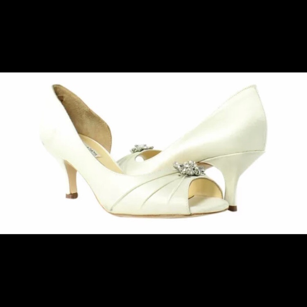 Benjamin Adams Celine Pumps Women’s Size 7